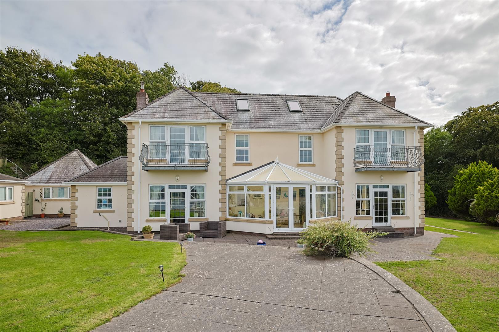 Aberfa, Ferryside, Carmarthenshire, SA17 5RS